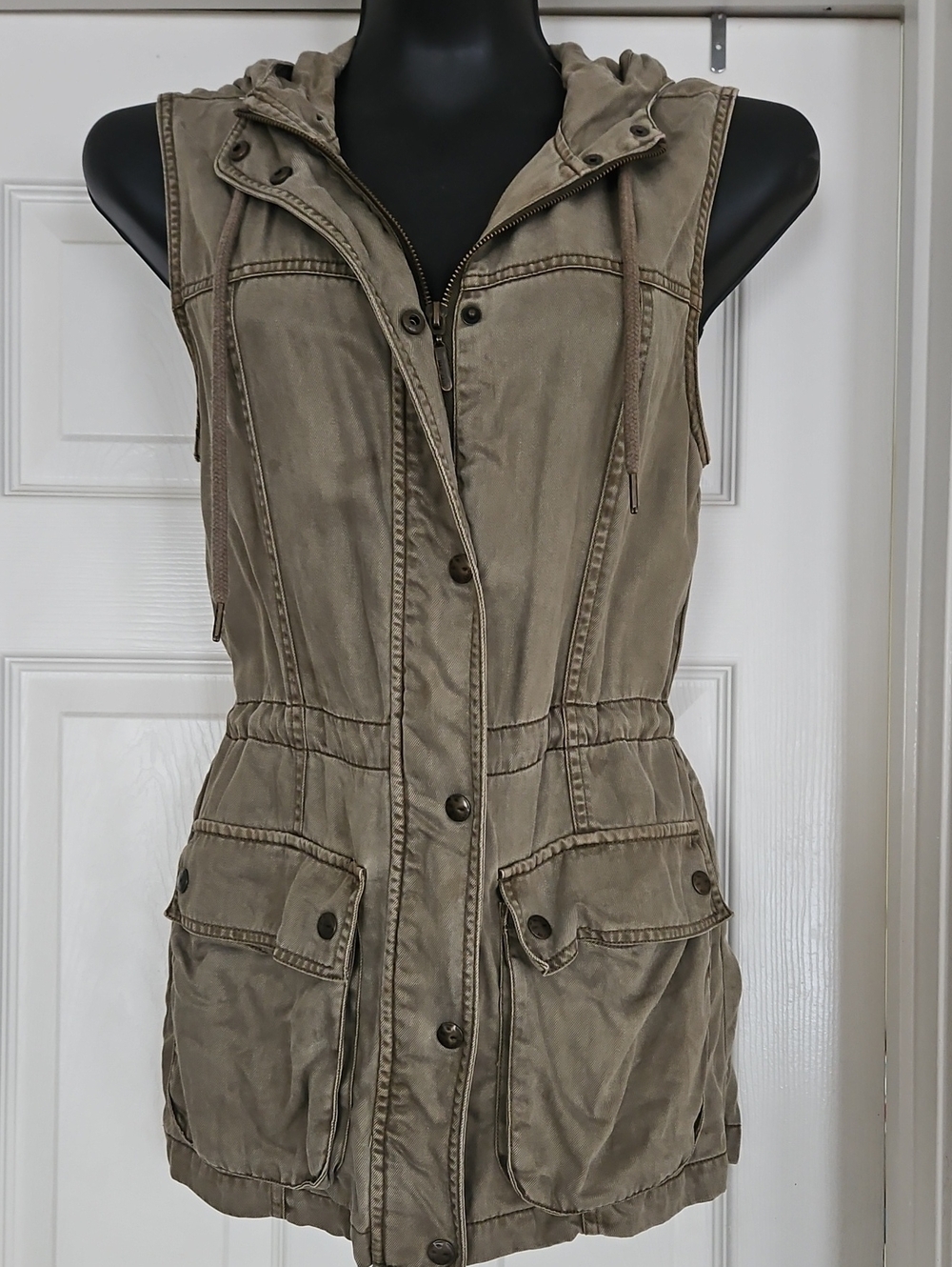 Max Jeans -  Hooded Utility Vest in Sage Green